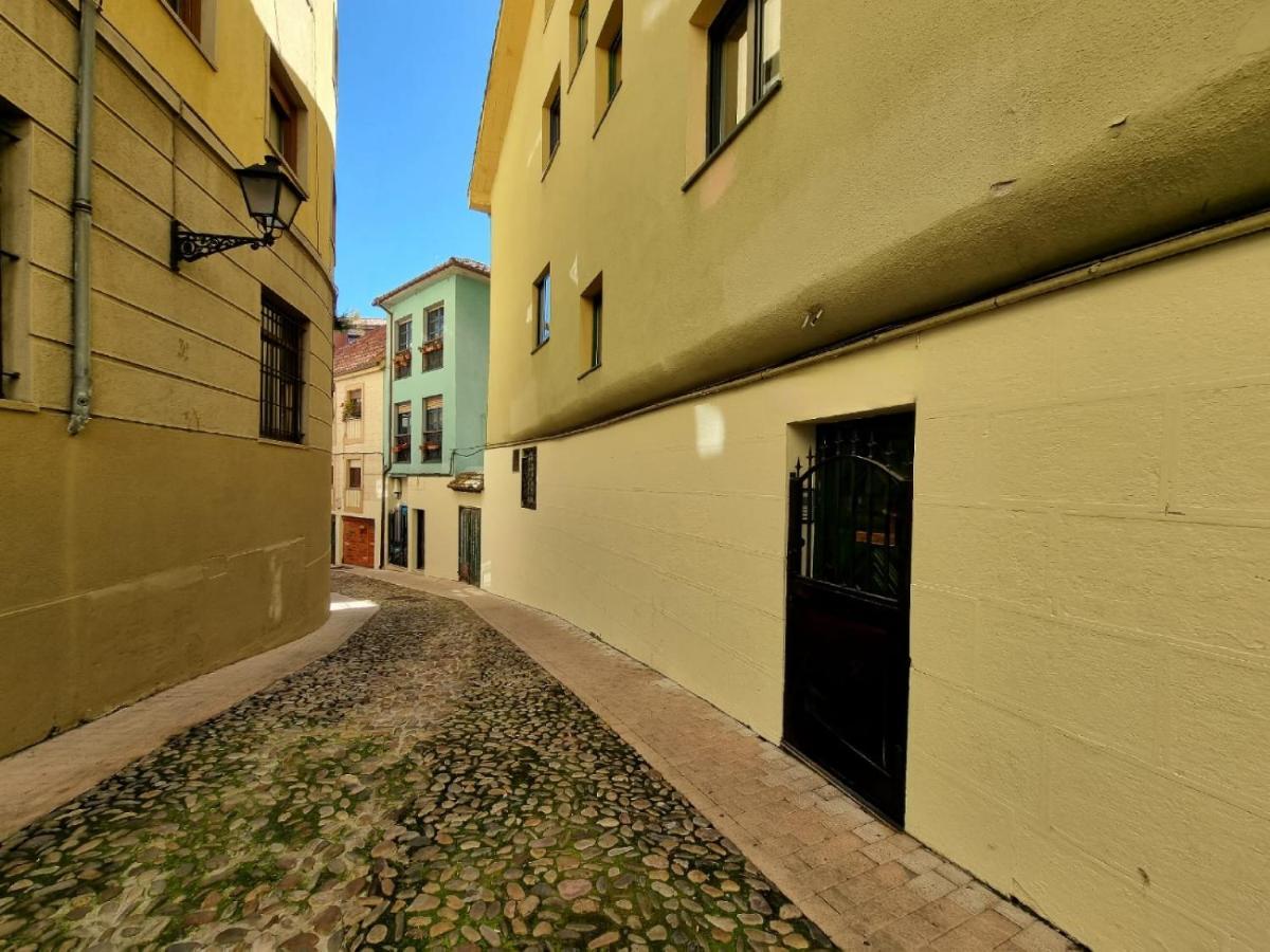 A 2 Min De La Catedral Apartment Oviedo Exterior photo